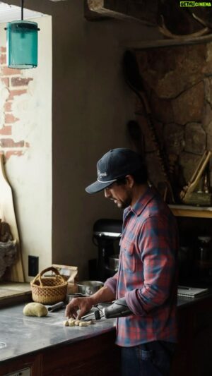 Eduardo Garcia Instagram - Helloooo Wild World! 

I will be hosting another virtual cooking class coming up March 19th, 6pm MST. 

On the menu: GNOCCHI

We will go through how to build, shape and cook this beloved potato dumpling. Along with a couple side hustle sauces and creative accompanying garnishes that celebrate less waste   deeper flavor journeys in our cooking. 

Folks who pickup their ticket before March 6th will receive their product bundle in time to cook along. Of course the @montanamex team will send out recipes, shopping lists & an equipment guide to keep things clear and encourage your energy towards the creative process and enjoyment of time spent cooking!

This series is brought to life by @benchmadeknifecompany @mysteryranch @durant_oregon and @montanamex team. Thank you for believing in the power of food and community. 

A couple highlights to point out. This sessions cooking kit will include @durant_oregon Arbequina olive oil   a special addition of artisanal, Montana grown, regenerative flour from @highlandharmonyfarm. And @benchmadeknifecompany has 2 Station Knives tee’d up to giveaway to a ticket holder!!! Wow, I love this combo. 

These cooking sessions are community focused and conservation minded with a portion of proceeds going directly to @backcountryhunters to support their work protecting and preserving public lands for all recreational users.

Tickets at link in bio. Spread the word and see you in the kitchen ⚡️

📸: @lindseymulcare