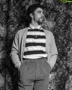 Eduardo Scarpetta Instagram - grazie

per @manintownofficial 
foto di @davide_musto 
make up @vincent_parisi 
ufficio stampa @othersrl 
location @palazzodama 

@la_sara_kane 
@vaneboz 
@volver.actor