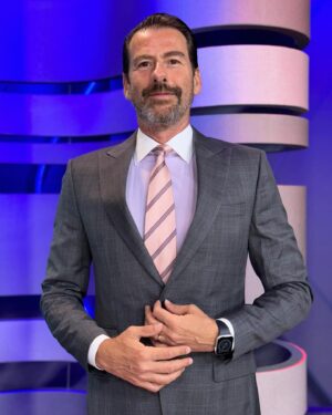 Eduardo Videgaray Instagram - Padroteando. Tirando rostro y estilo. Gracias @dpaulmex