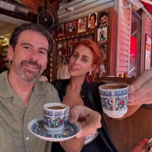 Eduardo Videgaray Instagram - Asia a un lado, al otro Europa y allá en el frente, Estambul. Finalmente con el amor de mi vida, @sofiariveratorres