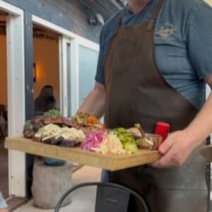 Edward Blom Instagram - Besöker vår Ljud-Henriks restaurant i Borgholm - så vanvettigt bra! #Lundgrensgarage #borgholm #öland