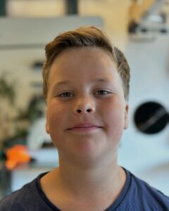 Edward Blom Most Liked Photos and Posts