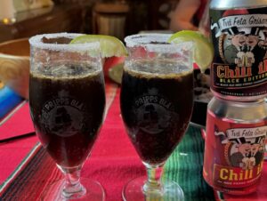 Edward Blom Instagram - Och med @tvafetagrisar  s chiliöl är det väldigt enkelt att blanda en michelada. Gör en saltkant, pressa en lime och blanda saften med chiliöl (Jag tog hälften ljus och hälften mörk). #michelada passar förvisso bäst en het dag, men alltid gott.