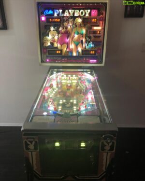 Edward Furlong Instagram - Dude thank you so much Charlie @spookypinballofficial you guys did such an amazing job refurbishing this machine I’ve been wanting this 1978 bally pinball machine forever! You guys rock so hard!!