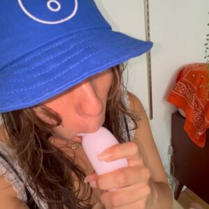 Edy Modica Instagram - basically i made a post tasting @dameproducts smoked trout vape so they sent me two more in fried Mackerel and Stinky Branzino!!! now i’m trying to get @alfrescochicken to send me coupons for sweet italian chicken sausage. Thank you.