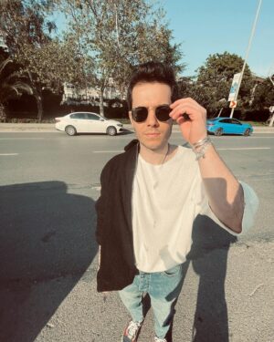 Efekan Can Instagram - 🙃🙂⚡️