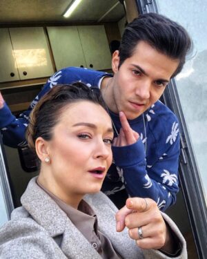 Efekan Can Instagram - Anne oğul ama hee 😏 #azize