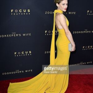Efrat Dor Instagram - Gearing up for MAYANS premiere... #tb to past carpets: TZW premiere 2017