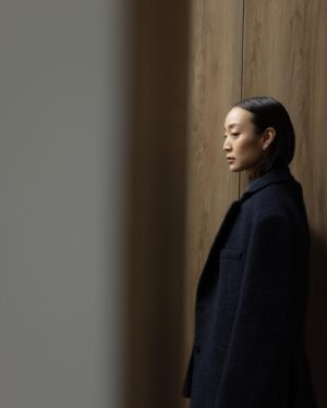 Egghead Chao Instagram - 一日女間諜。
Styling @aura___lee 
Photographer @jessieho0925 
Makeup @eddi_shenghsu 
Hair @jun_zhang_hair 
MUCH LOVE @lowen_studio 
#eggheadchao #model #modeling #magzine #loewe #balenciaga #tods #sandro