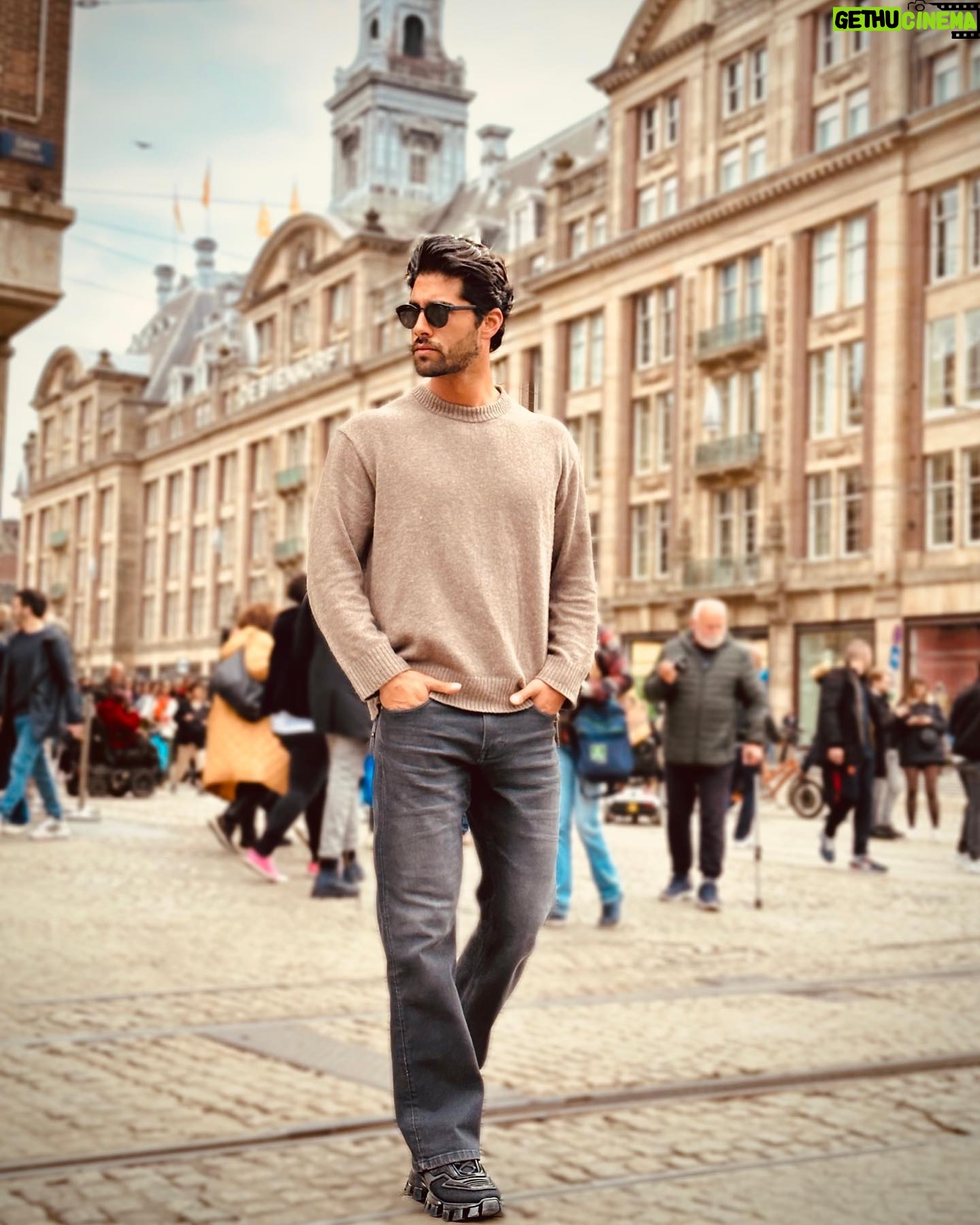 Ehan Bhat - 4.1K Likes - Walking in Amsterdam is like strolling through a living painting, where every corner reveals a new masterpiece.
#instagood #love #travel #foodie
