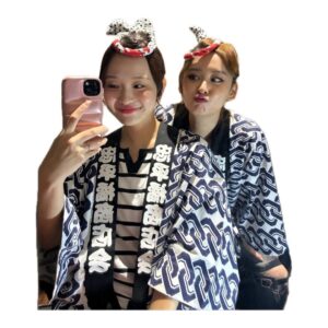 Ei Morisako Instagram - 「トンカツロック」昨日大千穐楽を迎えました🥊🤍

誰1人欠けることなく、カンパニー全員で40公演走り抜けることができました。
人生2度目の舞台でしたが、やっぱりお芝居楽しいー！！

本当にキャストのみなさま・スタッフのみなさまに支えていただきました🥹クセが強くて、面白くて、優しい方たちの集まりでした。

そしてそして、劇場に足を運んでくださったみなさま！
みなさまのあたたかい拍手や歓声や笑い声に力を頂いていたおかげで40公演駆け抜けることができました。
またみなさまにどこかでお会いできるように、これからも精進して参ります！

君子楽しかったよー！ありがとうございました！