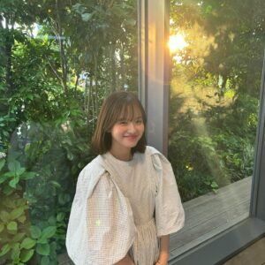 Ei Morisako Instagram - ばっさり切りましたー！
夏なのでさっぱりと💇🏻‍♀️🍃