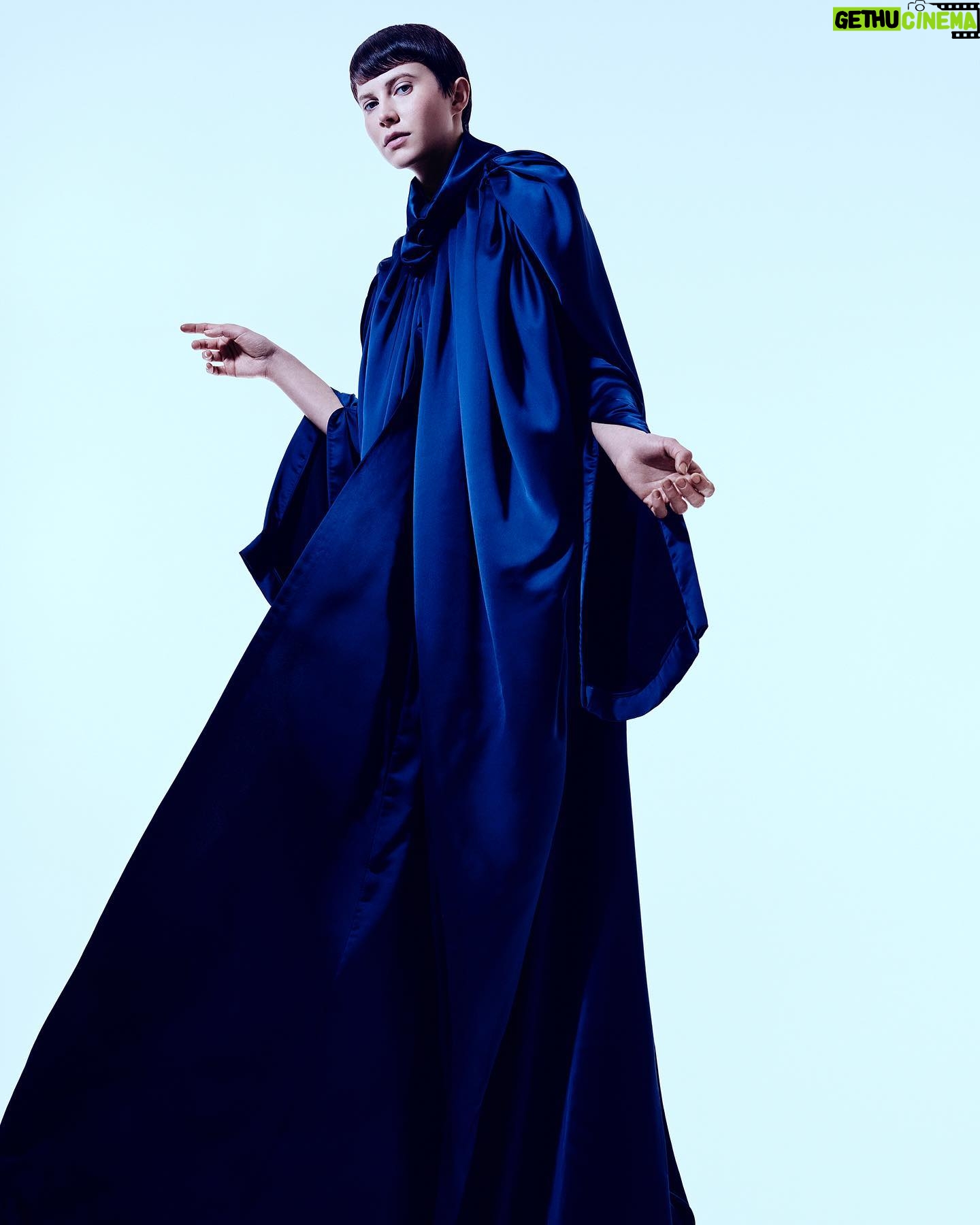 Eili Harboe - 738 Likes - Thank you @d2magasin and @lemanagement !! Wearing incredible creations by Norwegian fashion designer @othilieromberg
Photo: @hisdal
Styling and make-up by: @paulineoslo
Hair: @skauglene