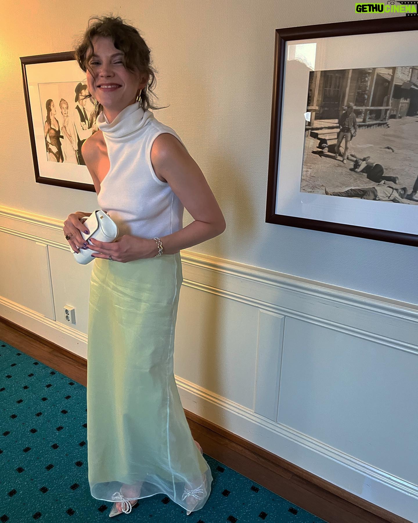 Eili Harboe - 1.2K Likes - AMANDA 2023
Styled by: @itsalicewang
Skirt top: @gauge81_
Jewlery: @david_andersen @aur.studio
Clutch: @serenathebrand
MUAH: @mettejohrde
@haugesundfilmfest