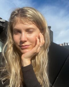 Actress Eili Harboe HD Instagram Photos and Wallpapers February 2023