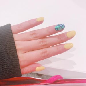 Eimi Naruse Instagram - ダンスレッスンの後におnailへ！💅✨NEW！✨大阪城ワンマンに合わせて宇宙感を出して貰ったよう🌟どうだねどうだねっo(*´∀`*)o？💓✨