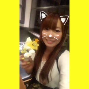Eimi Naruse Instagram - わあーい！💛✨ラストオーダーギリギリでスーパーさんかくクンのアイスをgetしたよおおお〜〜〜(ノ∀`*)つ！！！💓✨作りがめっちゃ凝っててビックリしたぞ！☆
#えい池袋 #ナンジャタウン #スーパーさんかくクン