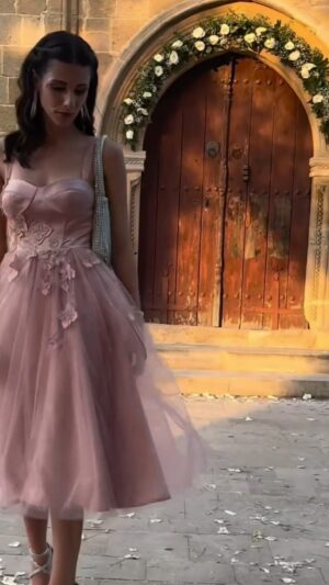 Eirini Karagiorgi Instagram - Cheers to this amazing dress from my talented girl @antoniaantodesigns ! 

Ps: thank you for making me feel like a princess 💕