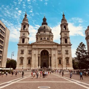 Eirini Karagiorgi Instagram - Daydreaming in Budapest ! 

@kyprichristos

1st day stops: 

📍#ststephensbasilica
📍#chainbridgebudapest
📍#shoesonthedanube
📍#margaretsislandbudapest 
📍#budacastle 
📍#fishermansbastion