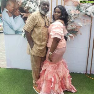 Ejike Asiegbu Instagram - ME AND MINE AT A FAMILY WEDDING AS GUESTS! @ogeasiegbu
 #weddingguest #wedding #marriage