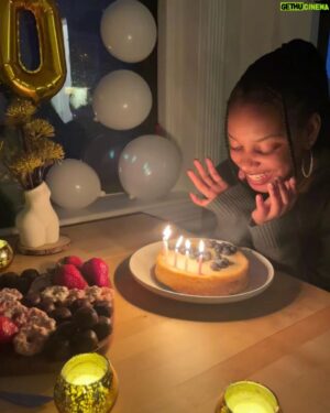Ejike Asiegbu Instagram - Happy birthday 🎂 to my daughter, my firsrfruit, Lucy Isiayei. 
Just like yesterday you came in and blessed my home with beauty, love & softness 💓❤️💕
May heaven's best be yours today & always. 
Cheers 🎈🎈🎈🎈