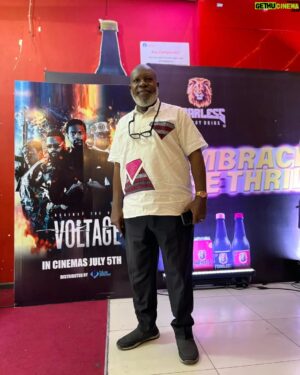 Ejike Asiegbu Instagram - AT MEET AND GREET MOVIE "VOLTAGE"
AT IKEJA CINEMA MALL ! 

A GOOD MOVIE ! 
@nglabelle90 
@voltagethemovie