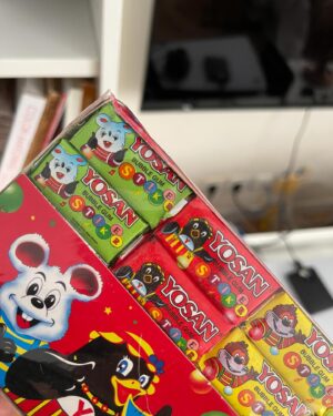 Eka Gustiwana Instagram - Apa kita punya kenangan yang sama dengan barang2 ini? 🥲
.
Abis obrak abrik gudang, debu2 menumpuk mengiringi tumpukan kenangan dari benda2 tersebut