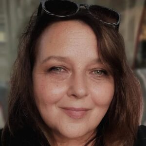 Ekaterina Borisova Instagram - Моя родная, любимая, маленькая сестрёнка. Моя Аришка. Когда ты родилась, мир для меня стал ярче, светлее. С твоего рождения мы всегда вместе, твоя ручка всегда в моей. Ты удивительная, талантливая, мудрая, светлая. Ты часть меня. Моя гордость, моя радость, моя сила. Поздравляю тебя с Днём рождения. Пусть мир дарит тебе то, что ты пожелаешь. Люблю тебя. Вместе мы сила❤@arina_borisovaa