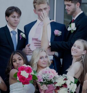 Ekaterina Samsonov Instagram - Last hoco 🖤