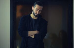 Ekin Koç Instagram - Diyorsun..?
📸 @tolgayasar.p 

#üçkuruş