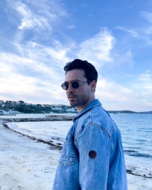 Ekin Koç Instagram - Güneşli günler yakın :) ☀️ 🌊