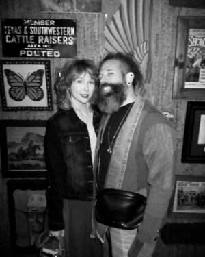 Elan Gale Instagram - step one: find a person you think you can’t live without
step two: try everything you can to make sure you never have to find out if you can
happy Valentine’s Day to the love of my life

📸: @ericblackmonster