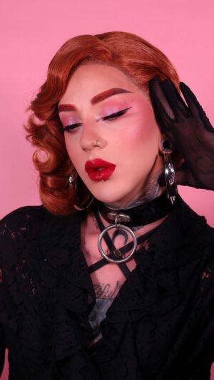 Elecktra Bionic Instagram - 💄Ad Vance glamour make up💄
Vogliamo parlare di quanto sono meravigliosi i prodotti @charlottetilbury usati per creare questo #Halloweendoll look? 
Ho utilizzato la NEW! Beautyverse palette con il pigmento luminoso e la NEW! Hollywood Blush & Glow Glide in shade light to medium. 

Per preparare la pelle invece, non può mancare la water magic cream che utilizzo quotidianamente nella mia routine.
Make up @charlottetilbury 
Video maker @_andreacimatti 
Wig @baldoria.crazywigsandmore 
@ready2flyit 
#halloweendoll #charlottetilbury #drag #dragqueen #makeup