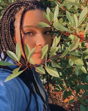 Elena Pinderhughes Instagram - Colorado chronicles. Little dump from tour. When your show is in a botanical garden, you have to take pictures with the trees. Those are the rules 💁🏽‍♀️🌱🌳🌿🍃