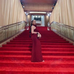 Elena Pinderhughes Instagram - OSCARS 2024! ✨✨Pinch me! 

@laurakarpman Thank you for bringing me on to be a part of your incredible film score for @americanfictionmovie . You continue to inspire me and so many other women to go after our dreams. So beyond proud to be a part of your team.  Recording this music and having the opportunity to work on this film has been one of the highlights of my life. Congratulations and thank you to all of team American Fiction! 

Hair: @imprettysee 
#americanfictionmovie
