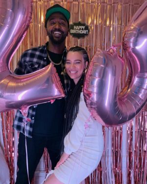 Elena Pinderhughes Instagram - This birthday was a big one for me. I’m so filled with love and beautiful energy from the past week. @akintundeahmad planned a surprise party for me with @hairaconda . It was the best way to start this year. ☺️ Thank you guys for planning and putting everything together to make it so special. Thank you everyone for coming through and celebrating with me, and thank you for all the birthday wishes! 🎉 (Pt. 1- check part 2 for the surprise video🎥)