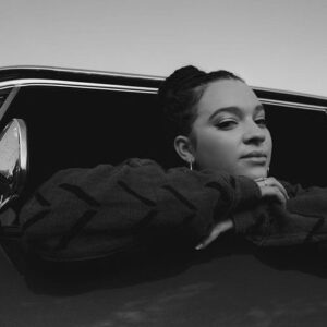 Elena Pinderhughes Instagram - This year I’m most proud of my ability to embrace the process and the journey. 
I know y’all haven’t heard that much from me in the past months, but I’ve been in the lab getting this project finished. I’ve written more this year than I ever have before and I’ve gotten better and better. I almost never say this but what I have coming is really 🔥🔥! I’m excited. I’m really diving deep into the process of writing and creating, and I’m so thankful for my collaborators ( @jennahbellmusic @meloxtra @samorapinderhughes @jakcsonstone ) who are geniuses and the best team to make music with. I’m really excited for you guys to hear the results of all the time I put in this year in 2022. I’m really proud of what’s on this hard drive!! ✨

📸 by the 🐐: @iamsquint
👕: @adedehye