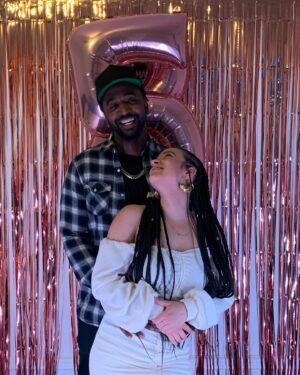 Elena Pinderhughes Instagram - This birthday was a big one for me. I’m so filled with love and beautiful energy from the past week. @akintundeahmad planned a surprise party for me with @hairaconda . It was the best way to start this year. ☺️ Thank you guys for planning and putting everything together to make it so special. Thank you everyone for coming through and celebrating with me, and thank you for all the birthday wishes! 🎉 (Pt. 1- check part 2 for the surprise video🎥)