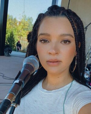 Elena Pinderhughes Instagram - Colorado chronicles. Little dump from tour. When your show is in a botanical garden, you have to take pictures with the trees. Those are the rules 💁🏽‍♀️🌱🌳🌿🍃