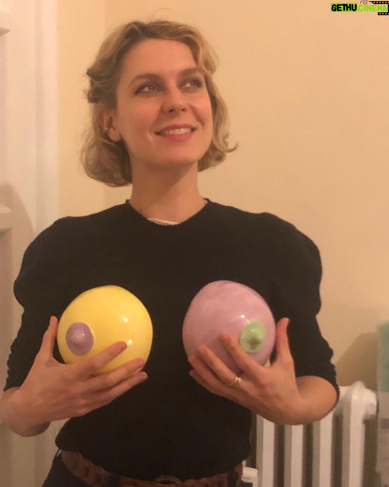 Elena Radonicich - 2.2K Likes - Buone feste a tuttā quantā
š§š§
Grazie Ric