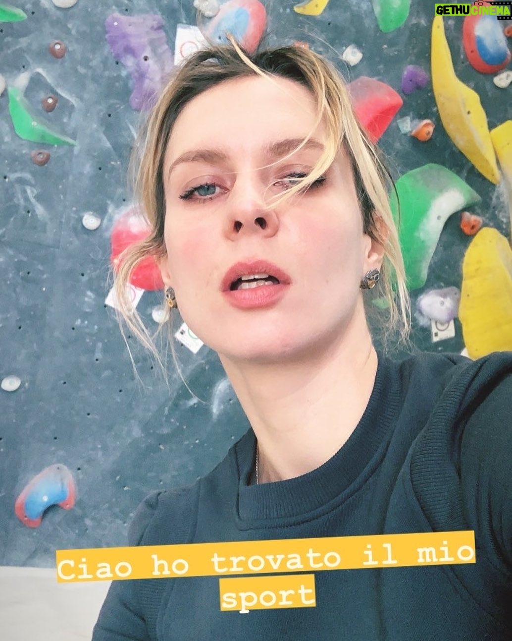 Elena Radonicich - 1K Likes - Ciao💛