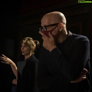 Elena Radonicich - 1.1K Likes - Domani “Una Relazione” esce al cinema , per tre giorni (trovate tutte le sale nelle storie in evidenza), poi sarà su @amazonprimevideo a lungo, forse per sempre.
Un film che per me è stato un regalo, non sempre facile da gestire (❤️).
Grazie per avermi donato questo pezzo di vita vera.
Sono stata molto amata, ed è davvero una sensazione impagabile quando si recita , la fiducia.
Tutto ciò che di buono, almeno per quel che mi riguarda, troverete in questo nostro film è il frutto di relazioni profonde e sincere.
Grazie.
Evviva il cinema!
#unarelazione
@stesardo #guidocaprino @valentina.gaia @nightswim_production @ascentfilm @thony_fothony @isabella_aldovini @giallocosta #liberoderienzo @enricabonaccortiofficial @francescachillemi___ @tommaso_ragno @frank_esco @stefaniadesantis9 @jalillespert @chiara.natalucci
Foto del mitico @cristiano.gerbino 🧞♂️