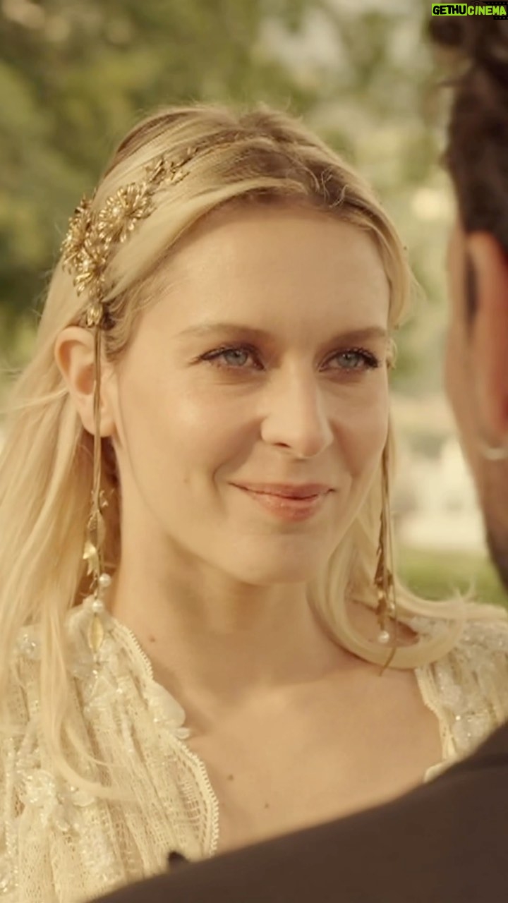 Elena Radonicich - 0.9K Likes - Elena sa ciò che vuole e soprattutto come ottenerlo. 👑
#IlGrandeGioco stasera alle 21.15 su Sky Atlantic