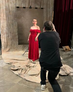 Elena de Lara Instagram - Cumplo 27, como el @festivalmalaga ✨️ 

🎬 MATUSALÉN, 5 DE ABRIL EN CINES 🎬