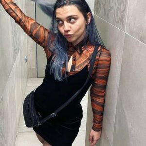 Elena de Lara Instagram - - Tengo una disforia corporal que flipas. :(
- Y un culazo.