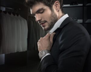 Elia Fongaro Instagram - ‘’La Moda passa, lo Stile resta’’ cit. e non solo nel modo di vestirsi: nella Vita!
.
.
Back in Shape 💪🏿 : #menssanaincorporesano .
.
@bulgariofficial .
.
Buon Weekend a Tutti ☀️
.
.
#eliastory
#atestaalta
#teamelia
#admaiora
#eliafongaro