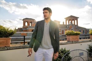 Elia Fongaro Instagram - ‘’La più consistente scoperta che ho fatto è che non posso più perdere tempo a fare cose che non mi va di fare’’ cit. Jep Gambardella ‘’La Grande Bellezza ‘’
.
.
Are you ready for #weekend ?
.
.
Ph: @giulialucariniph 
Dressed: @tmb_fashiongroup 
Special thanks @locarnohotelrome
.
#teamelia #eliastory #eliafongaro .
.
#roma #rome #italia #italy #storia #arte #cultura #bellezza #beauty #thebest #travel #trip #go #hotel #hotellocarno #style #gentlemanstyle #man #elegant #lifestyle #sigar #fashion #tombolini #tmb #actor #attore