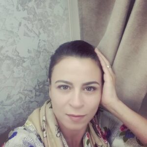 Elif İnci Instagram - Karavanda dinlenmece...#set #yalaza  #teaser #bugece #trt1 'de