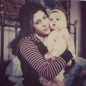 Elif İnci Instagram - Annem...Özlemim...yüreğinde anne şevkati olan tüm canların günü kutlu olsun...#annelergünü