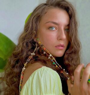 Elif Özkul Instagram - 🌈